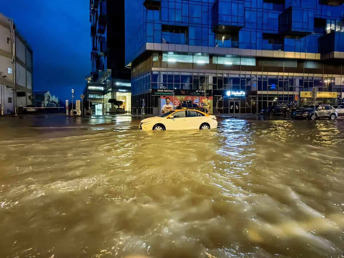 Heavy rains lash in Gulf countries, UAE, Oman issues weather warning