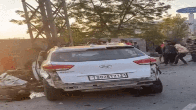 Four people killed when car hit roadside huts in Karimnagar