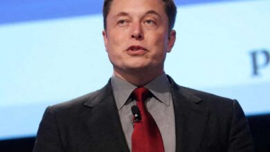 Elon Musk calls Trump's 'Truth Social' app a 'Trumpet' and 'right-wing echo chamber'