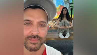 Hrithik Roshan's new pic with gf Saba Azad leaves fans in awe