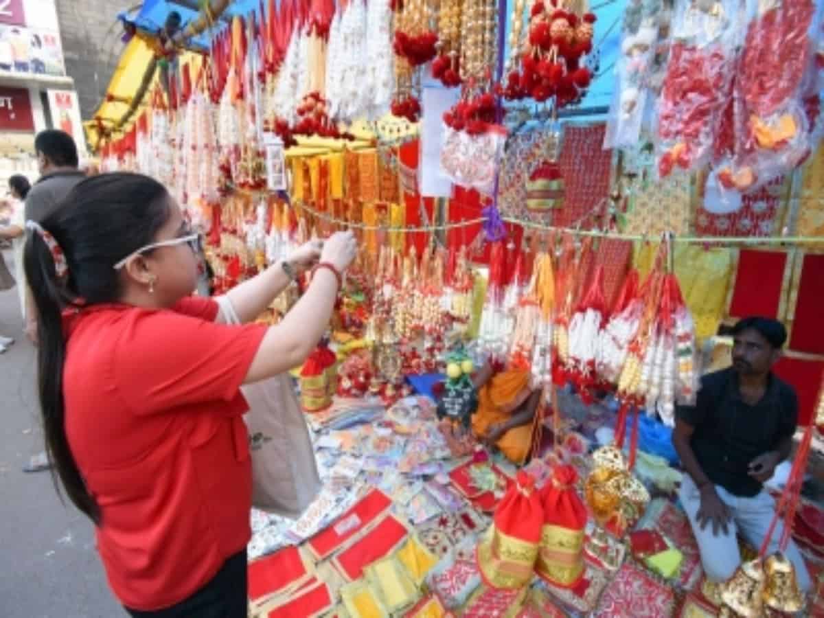 Over Rs 1.25 lakh cr sale for retail traders this festive season