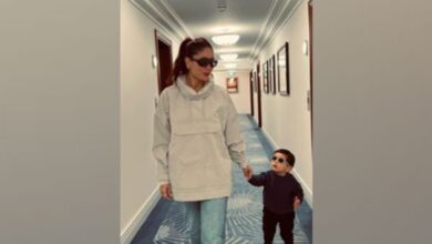 Kareena Kapoor "off to work" with son Jeh Ali Khan in style