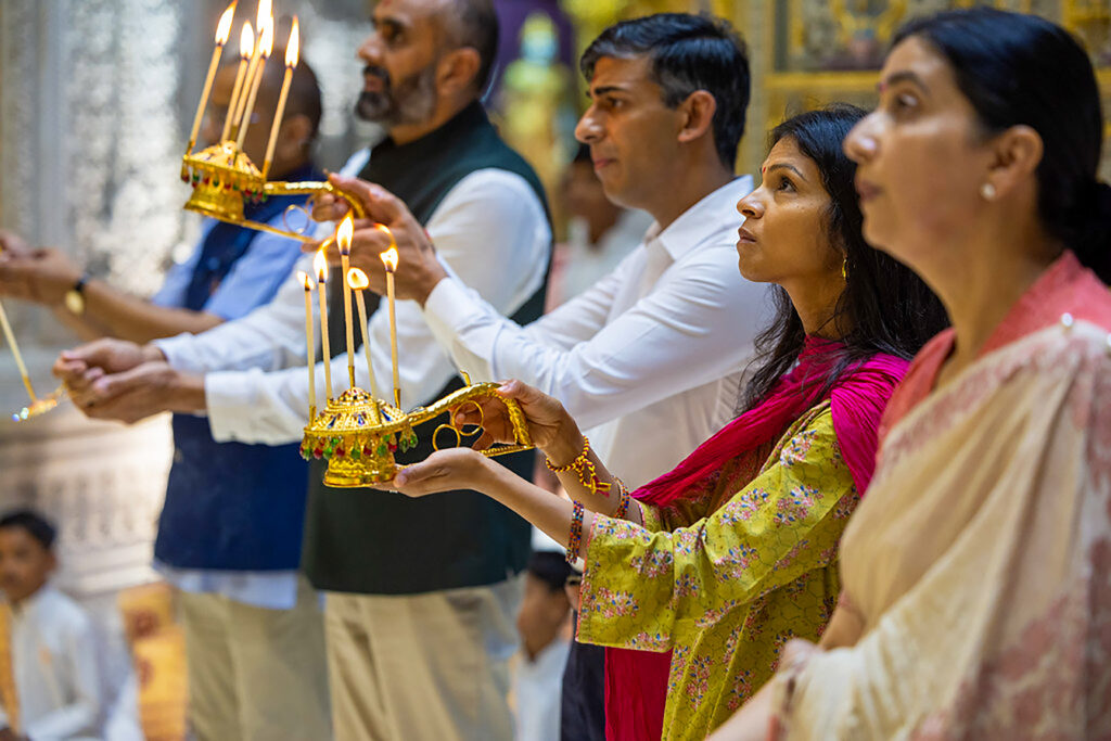 UK PM Rishi Sunak at Akshardham Temple in New Delhi