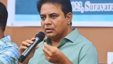 KTR calls Kadiyam Srihari's the biggest deception