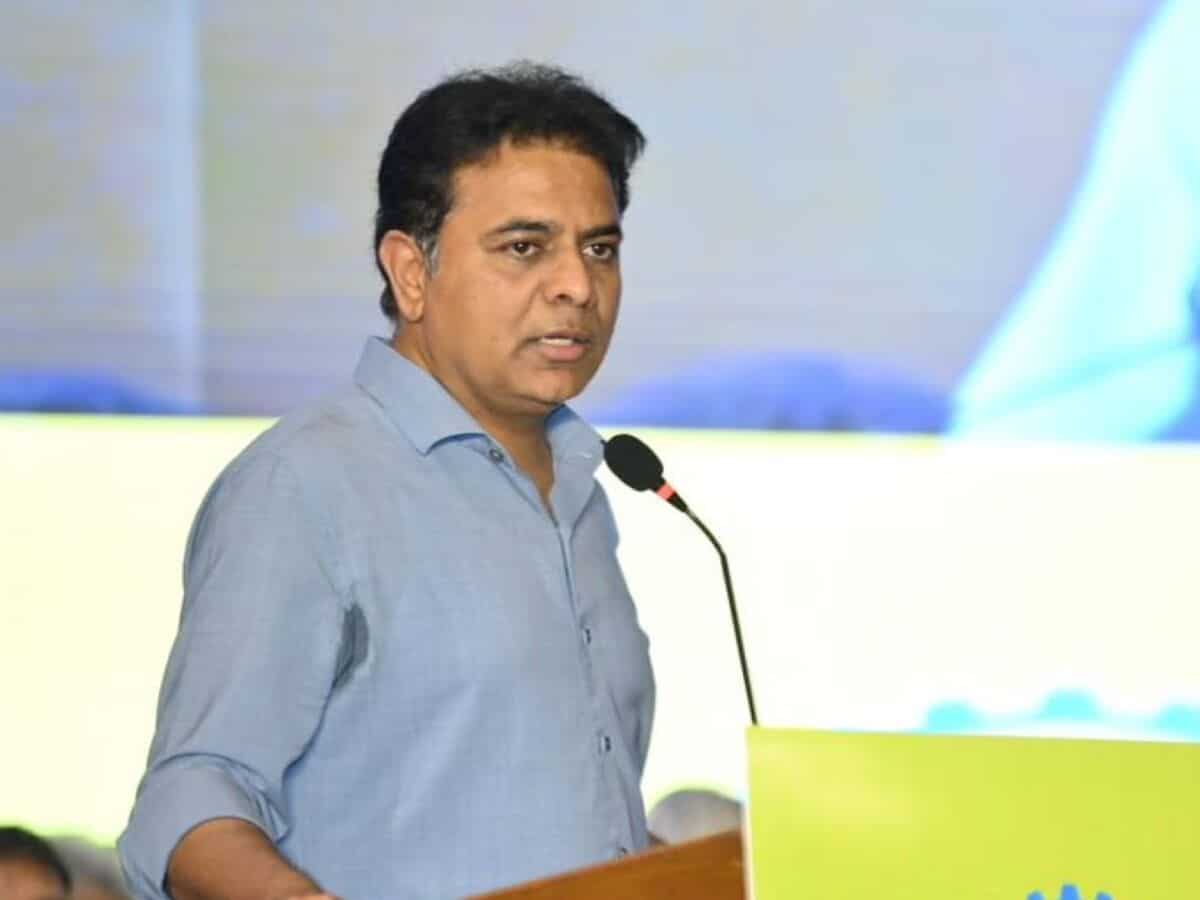 KTR pauses speech during Azaan in Sangareddy