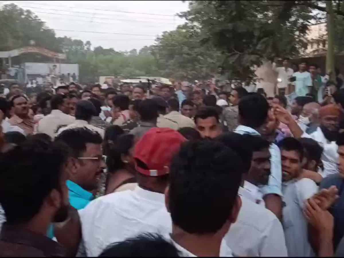 Poll violence at Kagaznagar as BSP alleges vote rigging by BRS