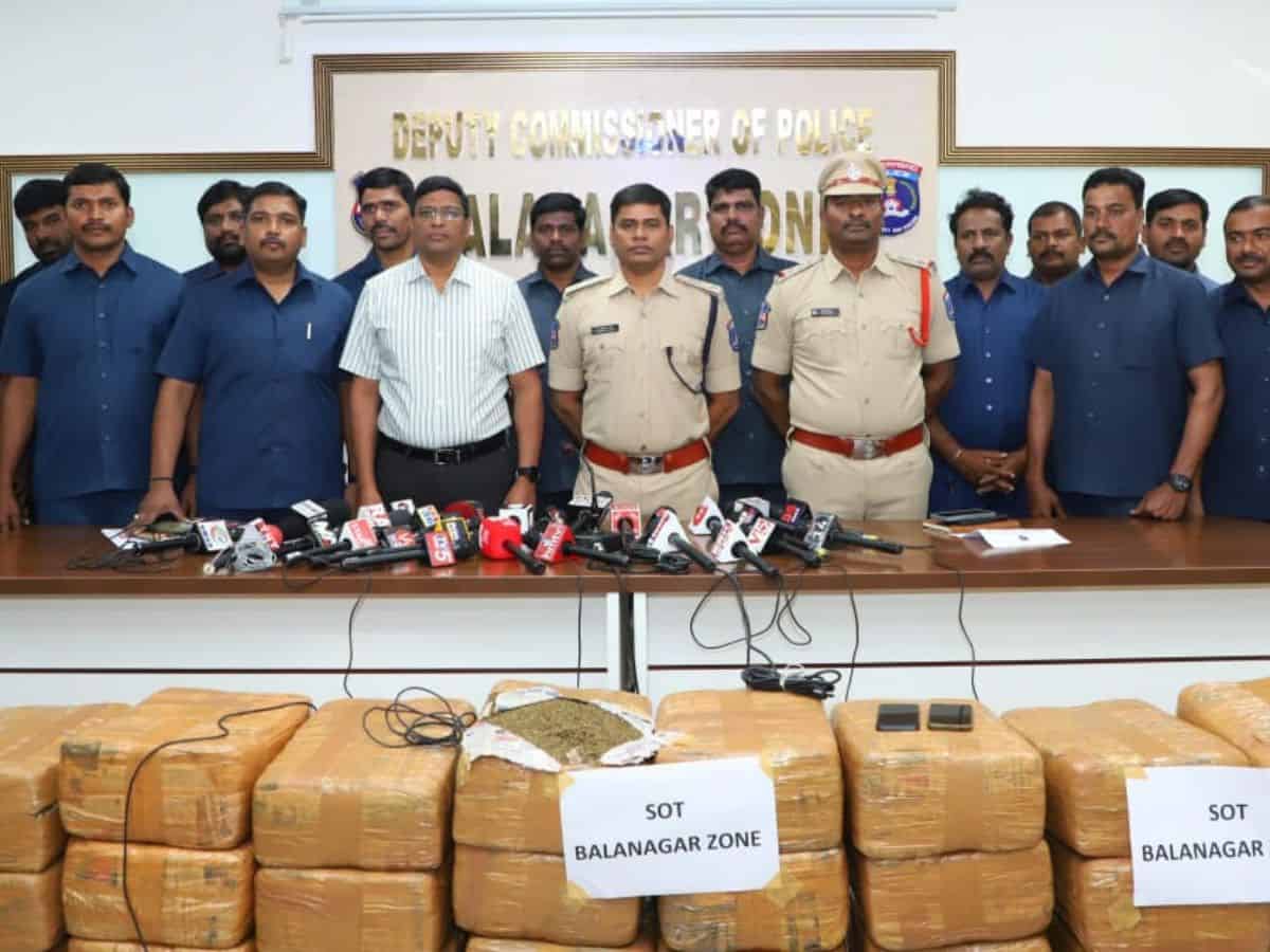 City Police nabs peddlers for transporting ganja from Odisha