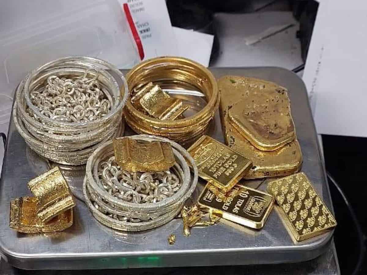 Delhi: Passengers from Saudi Arabia held for smuggling gold worth Rs 2.26 crore