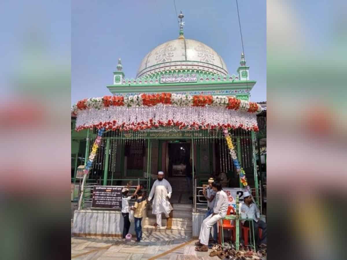 Maharashtra's Eknath Shinde's communal eyes rest on Mumbai's Sufi shrine