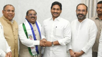 IAS officer Imtiaz joins YSRCP after taking voluntary retirement