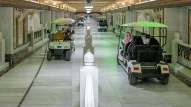 Saudi Arabia launches golf carts for Sa'i at Makkah's Grand Mosque