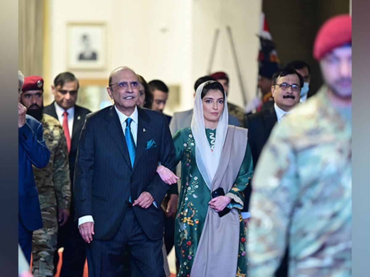 Pakistan President Asif Zardari with his daughter Asifa Bhutto