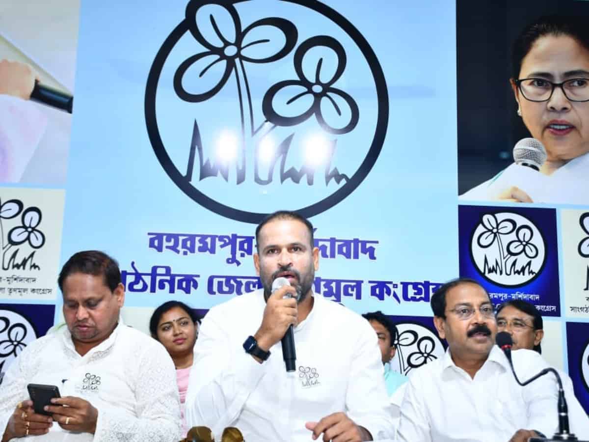 ECI bars Yusuf Pathan from using 2011 ODI WC pics during campaign