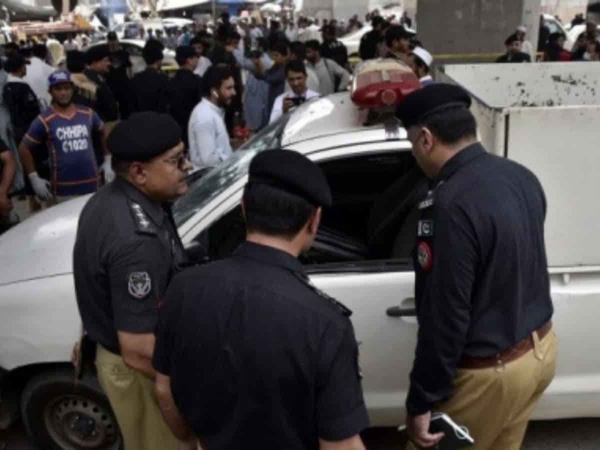 Pak: Close shave for foreign nationals in suicide attack in Karachi