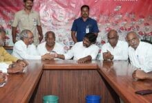 CPI state secretary Kunamneni Sambasiva Rao has announced that to prevent communal forces like the BJP from gaining ground in the state, CPI will work together with the Congress in the coming general elections.