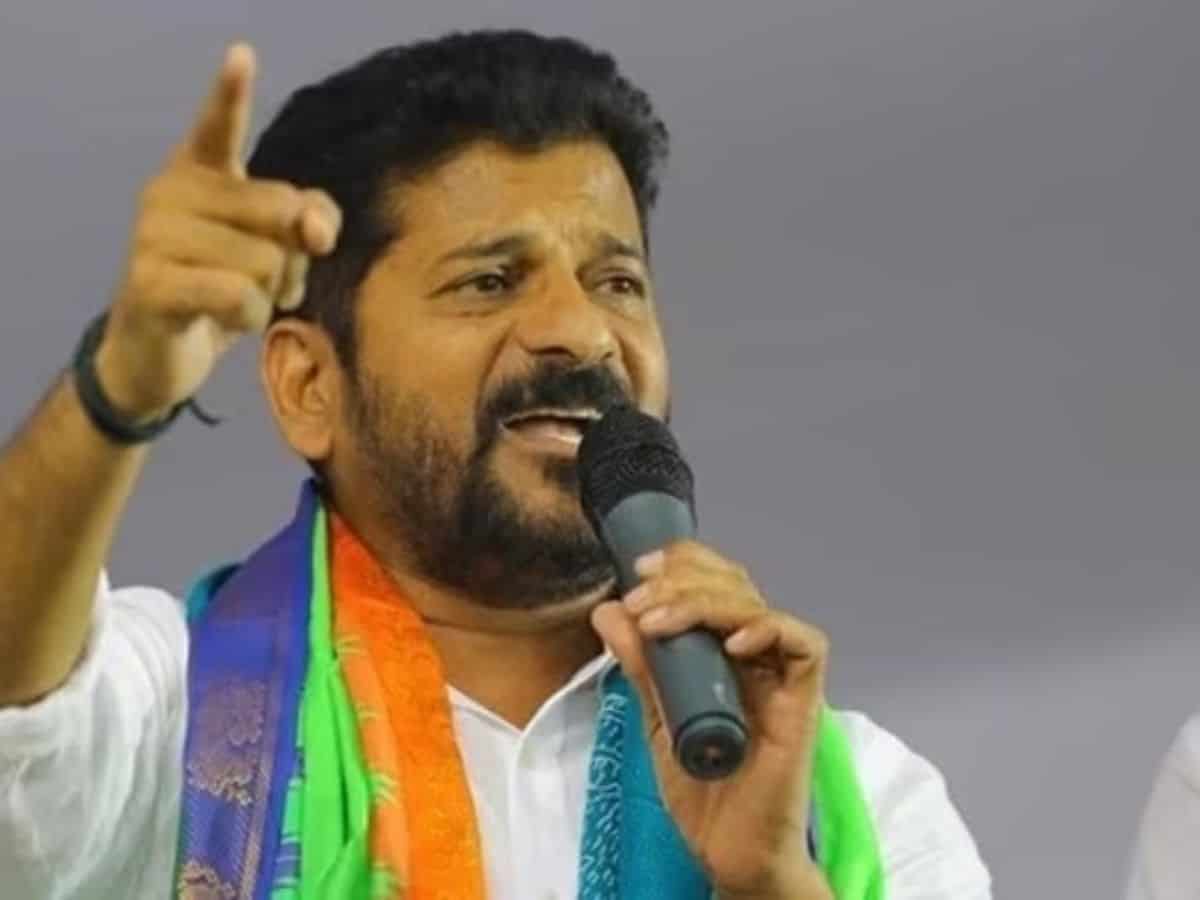 Revanth said that Malla Reddy's statements showed a clear understanding between BJP and BRS in five Lok Sabha segments, where he claimed, KCR has mortgaged the seats with BJP.