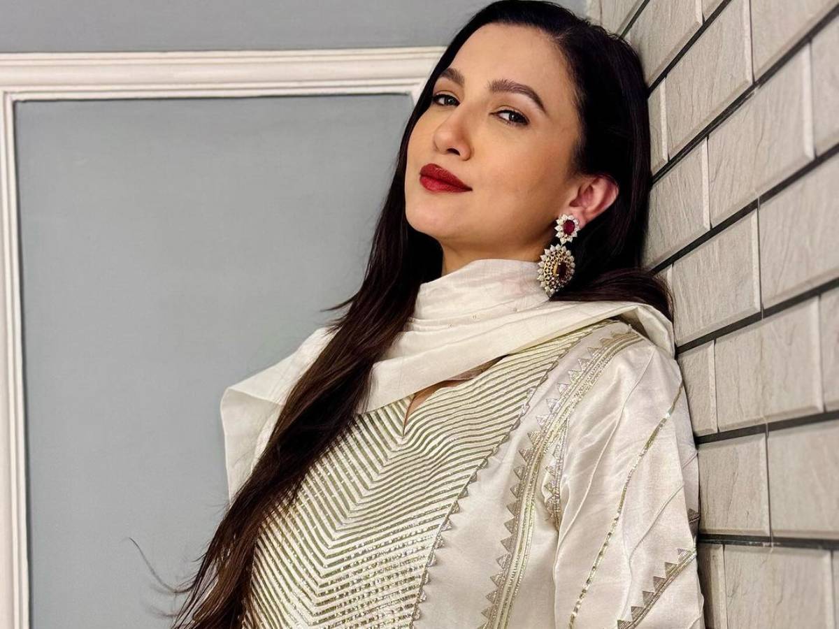 Glow and Show: Gauahar Khan flaunts her Ramzan look