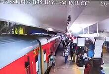 Screen grab of a passenger falling off a train in Hyderabad