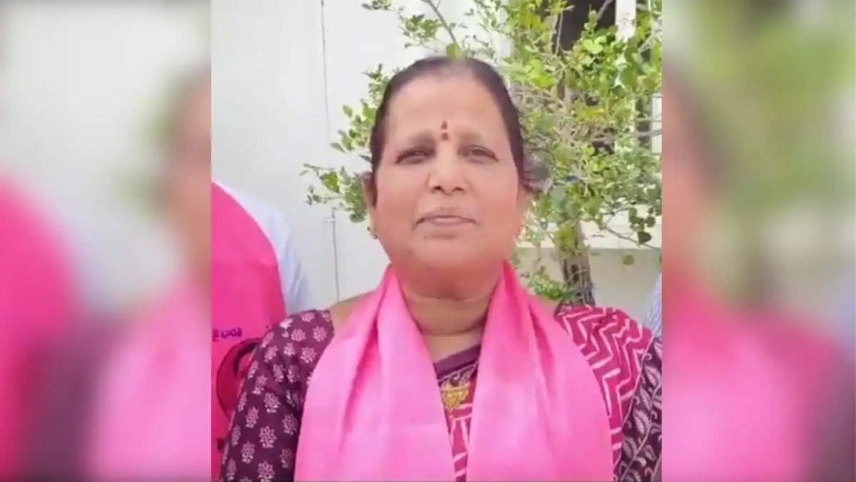 BRS fields Galwan martyr Santosh Babu’s mother in Suryapet poll