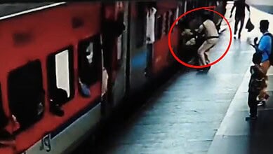 A RPF Head Constable saves a passenger's life at the Vijayawada Railway Station