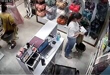 Undergarments worth Rs 10,000 stolen from Varanasi shop; 3 women booked