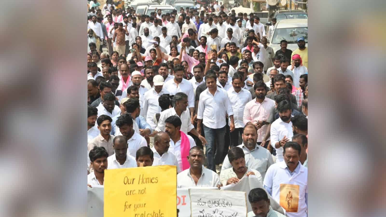 KTR addresses a crowd criticizing Revanth Reddy's approach during Musi evictions protest.
