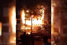 Video: Massive fire breaks out at shopping mall in Telangana