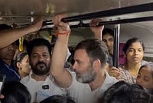 Rahul gandhi, Revanth Reddy travel in the bus