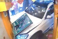 Video: SUV rams into popular eatery in Delhi, Six injured