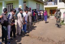 After years of threats, people step out to vote in J-K's Baramulla