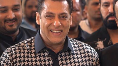 Salman Khan wishes 'Eid Mubarak' to fans, watch viral video