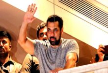 Salman Khan greets fans gathered outside Galaxy apartment on 58th birthday