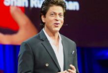 Photo of Shah Rukh Khan with his kids and parents is unmissable