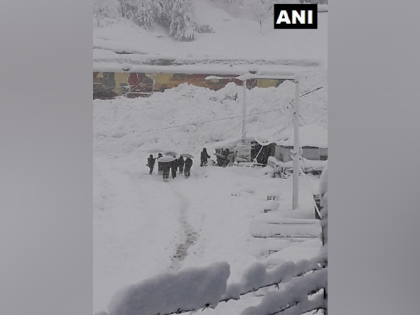 Avalanche in J-K, helicopter services suspended at Vaishno Devi