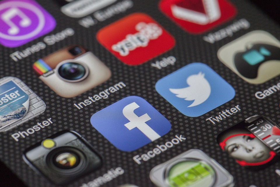 Social media propagating negative information on vaccination