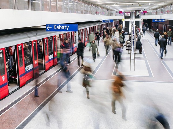 Lower obesity rates linked with public transportation use, study shows