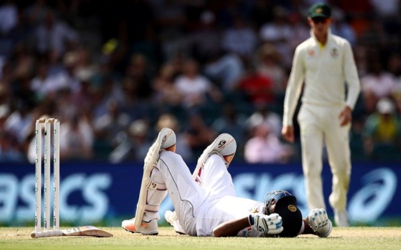 Dimuth Karunaratne discharged from hospital after blow to neck from Pat Cummins’ bouncer