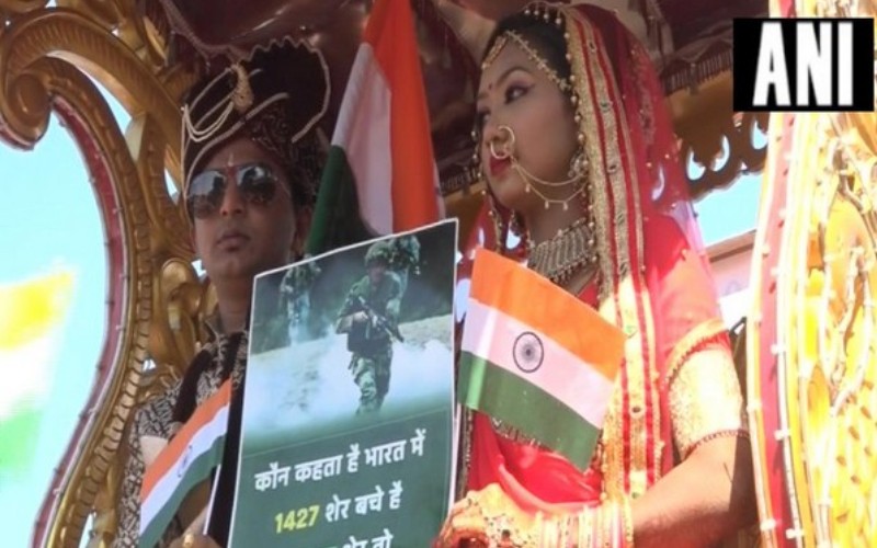 Pulwama attack: Vadodara couple dedicates their marriage procession to deceased CRPF soldiers