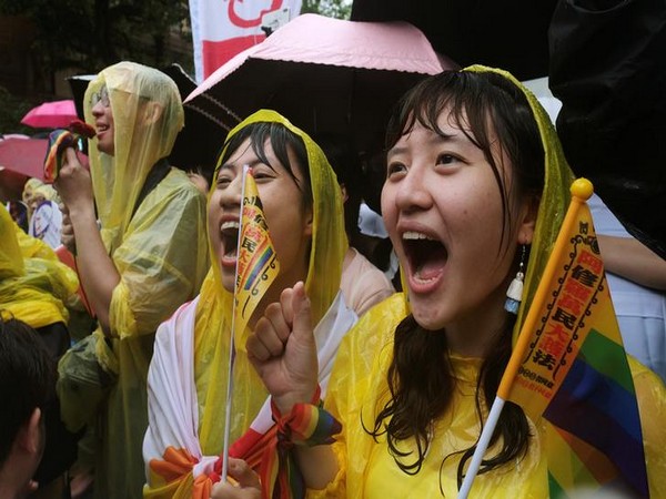 Taiwan Becomes First Asian Nation To Legalise Same Sex Marriage