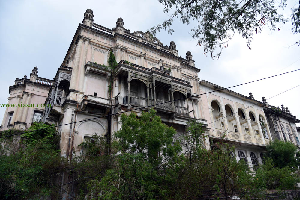 Irrum-Manzil-Errum-Manzil