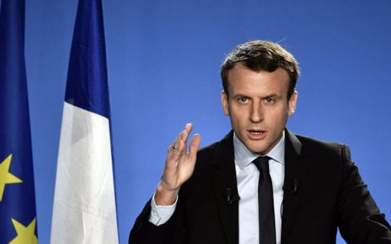 Macron backs month of Brexit talks as Johnson visits