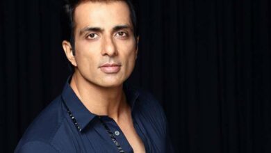COVID-19: Sonu Sood distributes food among the underprivileged