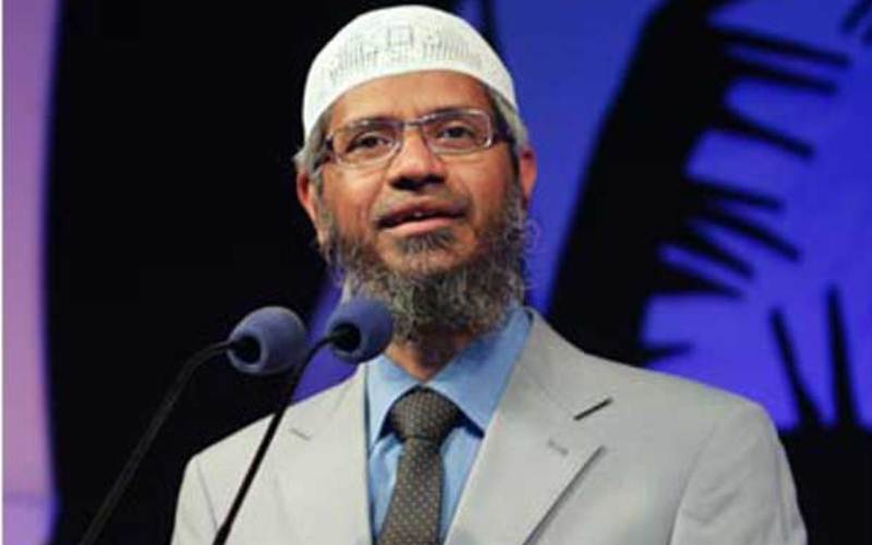 Malaysia to quiz Zakir Naik over racist remarks