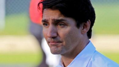Canadian PM 'deeply sorry' over his brown face makeup photograph