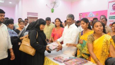 Over 15 lakh sarees to be distributed in Hyderabad