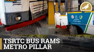TSRTC bus rams into Metro pillar at Ameerpet, 4 hurt
