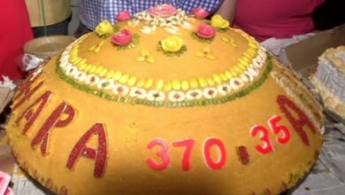 Delhi BJP chief Manoj Tiwari celebrates PM Modi's birthday at India Gate