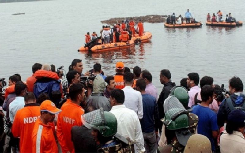 AP: 12 killed as tourist boat capsizes in Godavari river