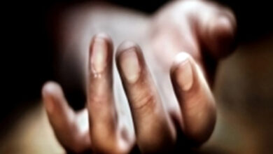 NRI hears of wife's death, kills himself