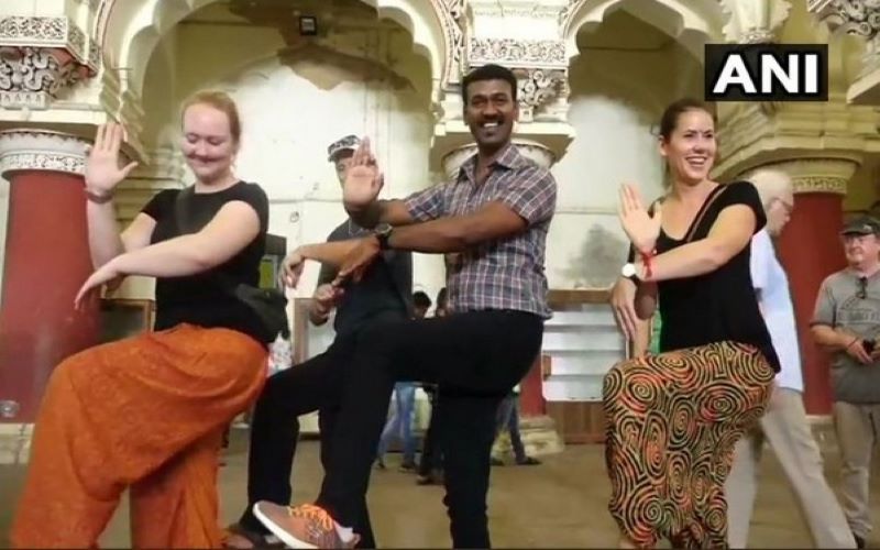Guide introduces tourists to rich Tamil culture through Bharatanatyam